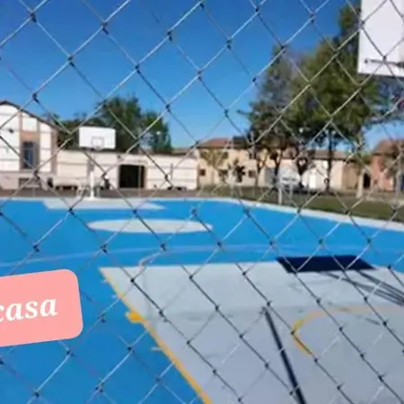 Casa Miguel Y Sally بيت ضيافة 3*